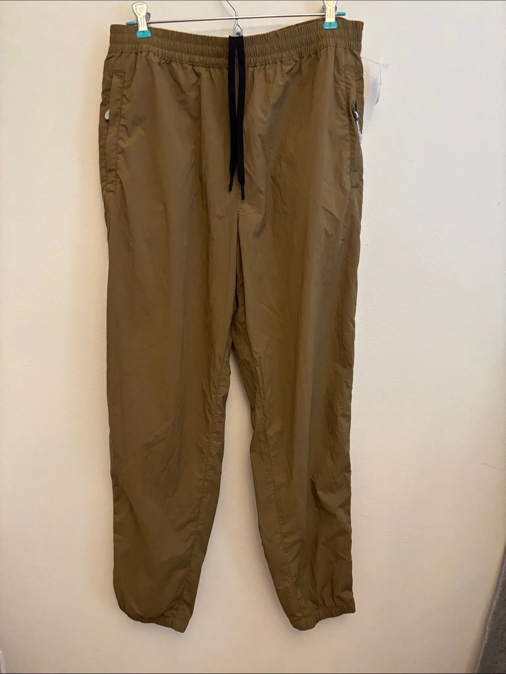Ten Thousand Nylon Performance Jogger Pants Size M Brown – NEW